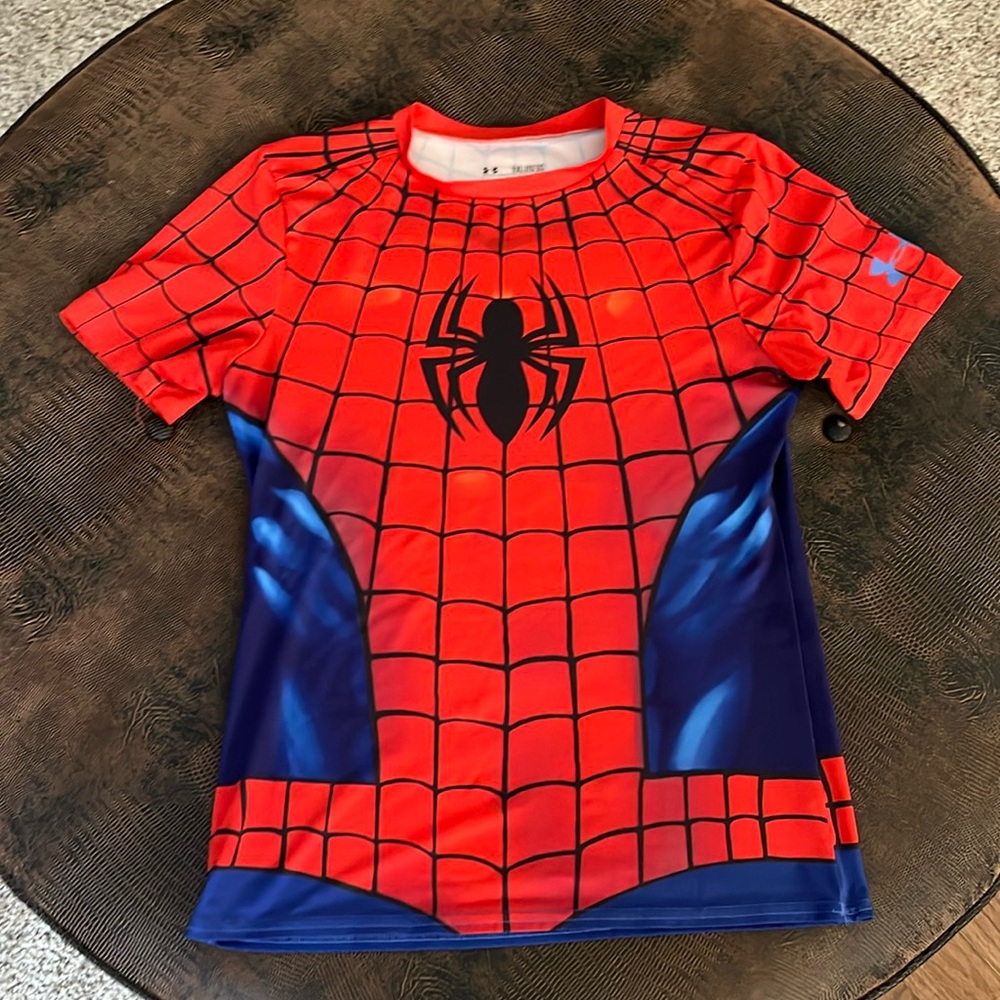 Under Armour Marvel Spiderman shirt. Youth XL